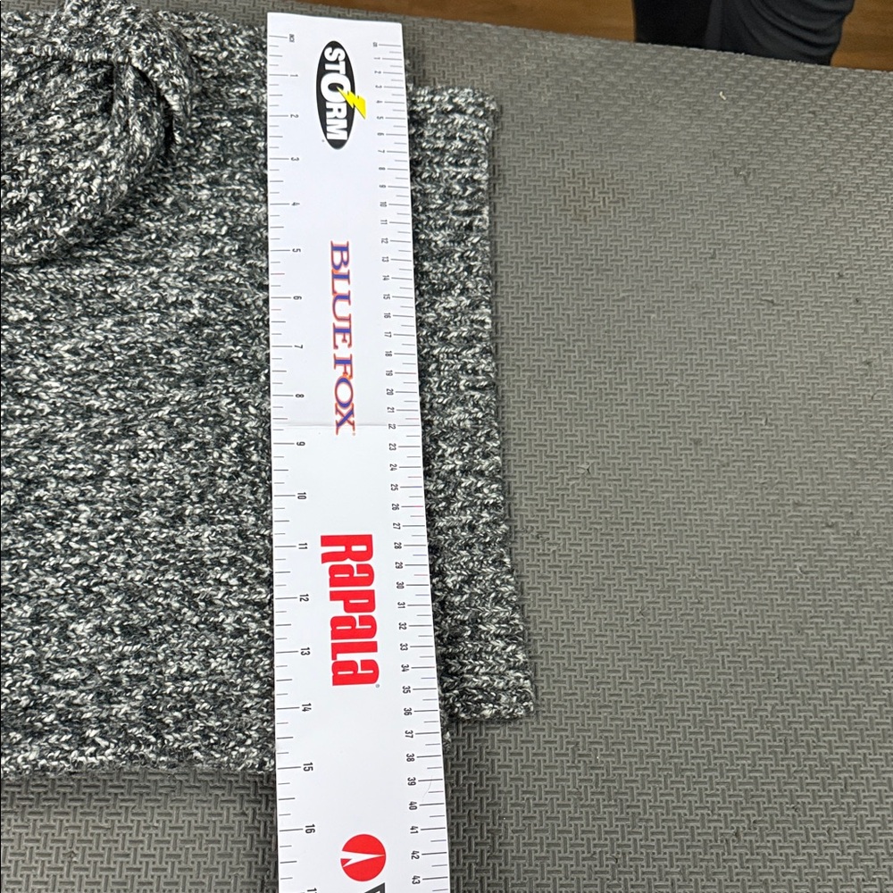 George Black and Gray Women's Sweater - Picture 7 of 7